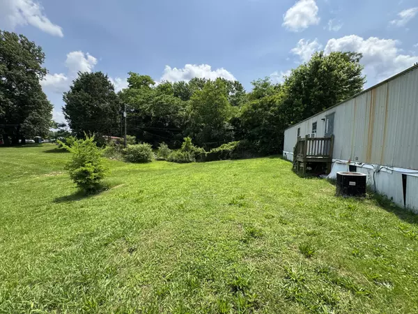 4565 Old Ashland City Rd #S, Clarksville, TN 37043