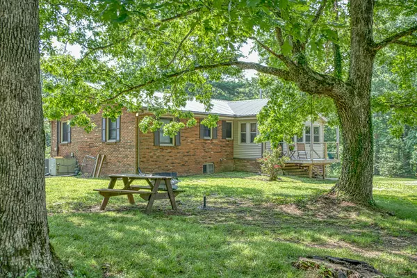 Monterey, TN 38574,260 Fate Ivy Rd