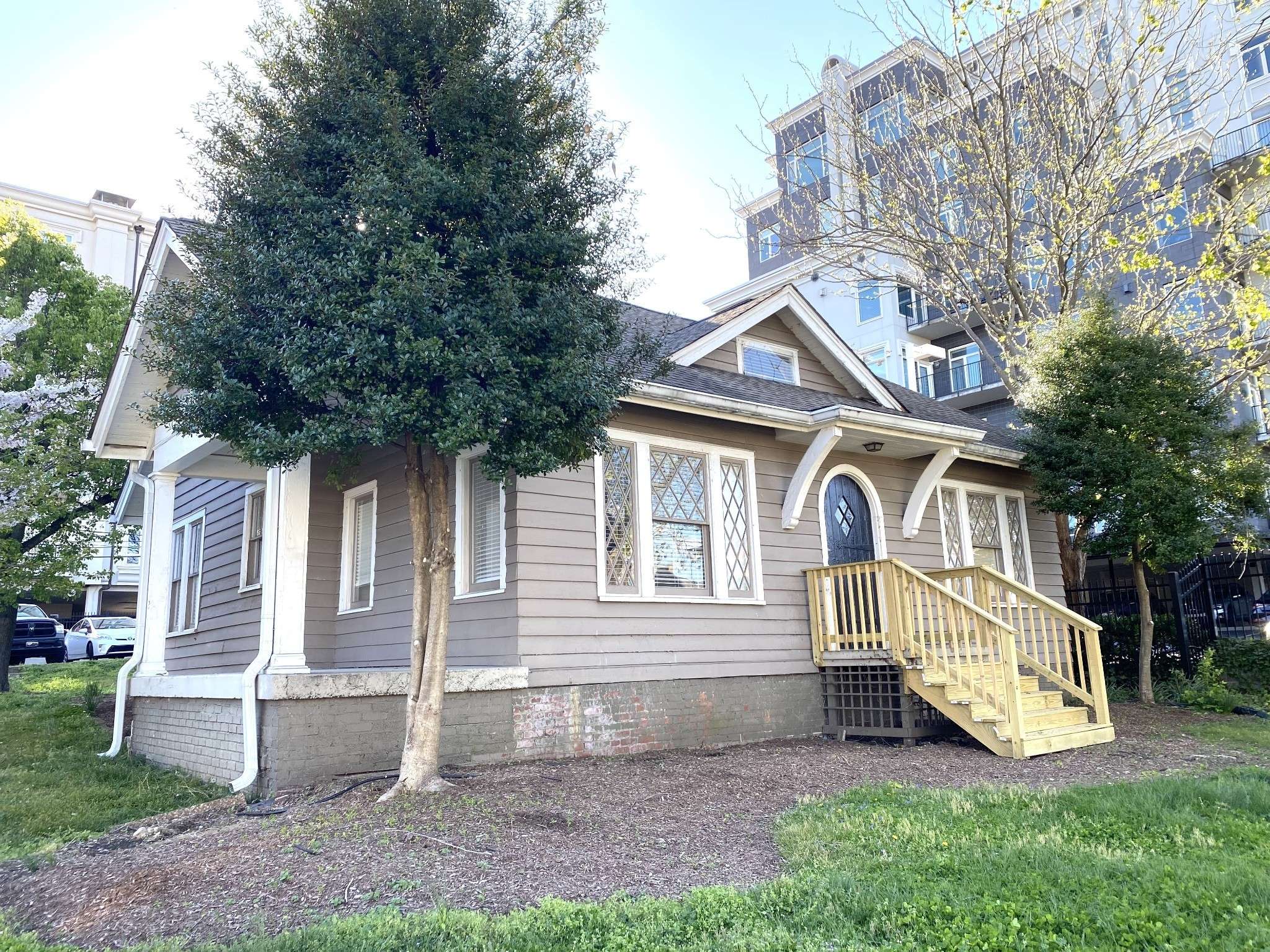 113 30th Ave #N, Nashville, TN 37203
