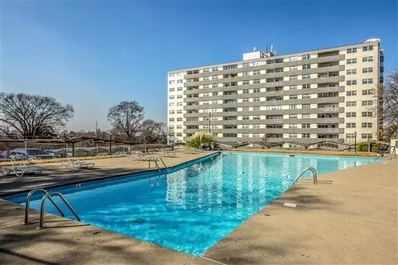 Nashville, TN 37203,3415 West End Ave #310