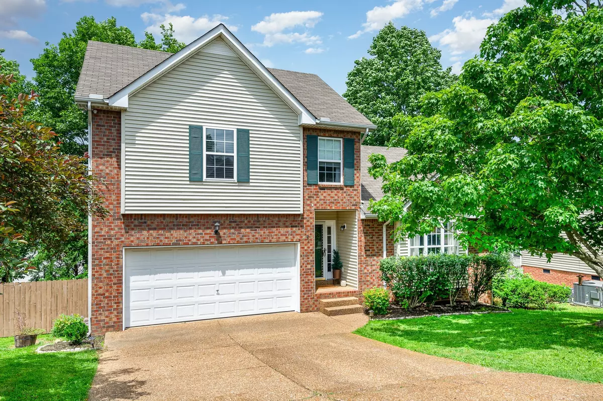 Hendersonville, TN 37075,102 Homestead Ln