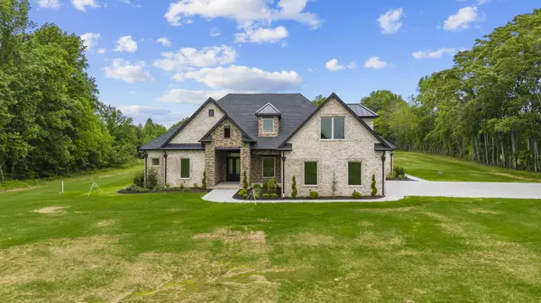724 Bradshaw Rd, Lebanon, TN 37087