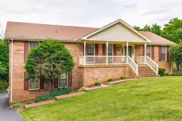 Hendersonville, TN 37075,105 Maple View Trail