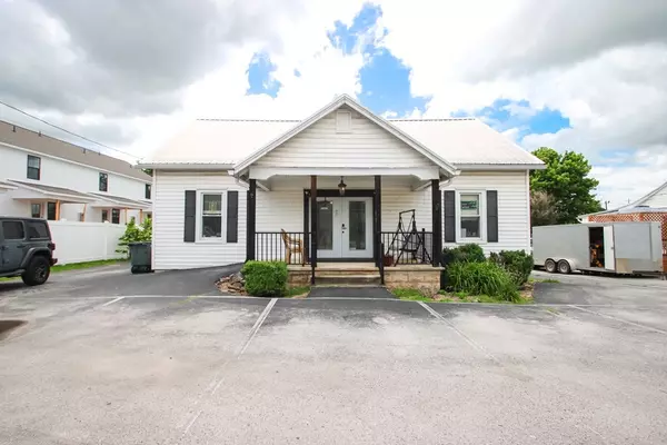 Sparta, TN 38583,107 N Spring St