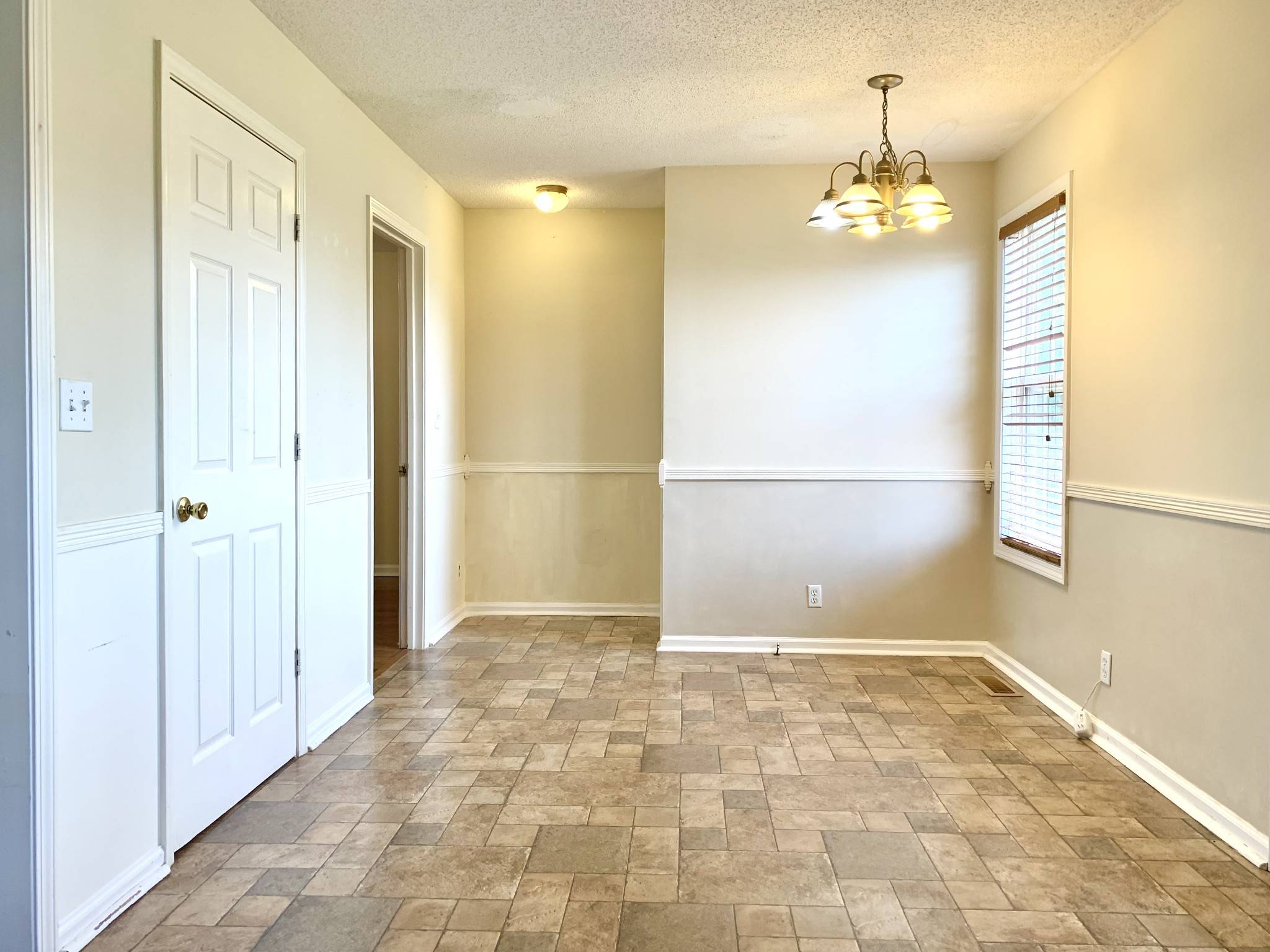 Oak Grove, KY 42262,605 Millie Dr