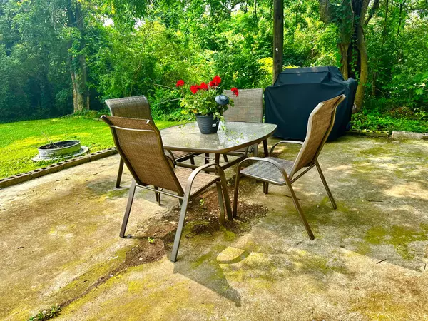 Shelbyville, TN 37160,114 Collier Ave