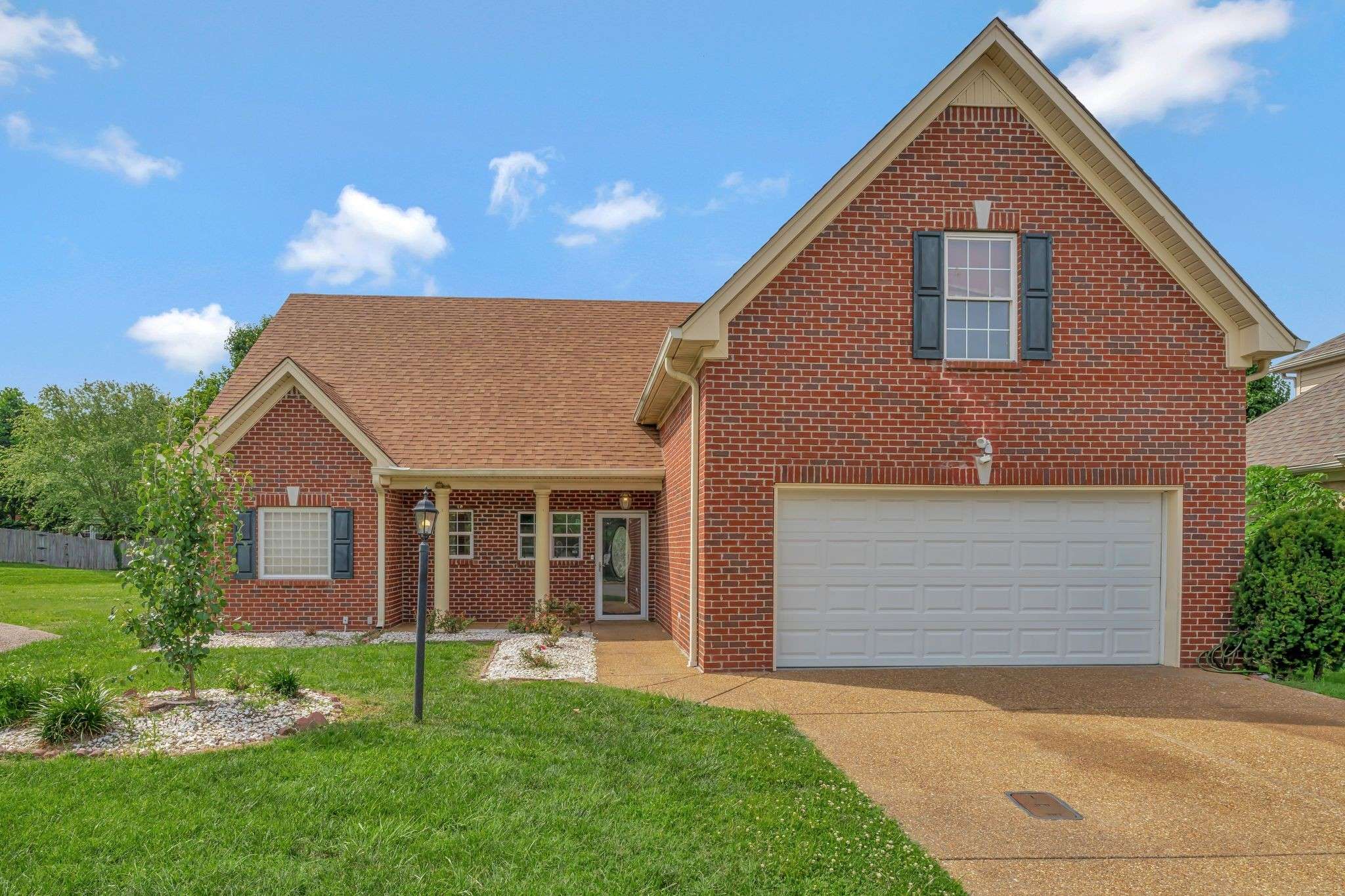 1120 Harpeth Mill Ct, Nashville, TN 37221