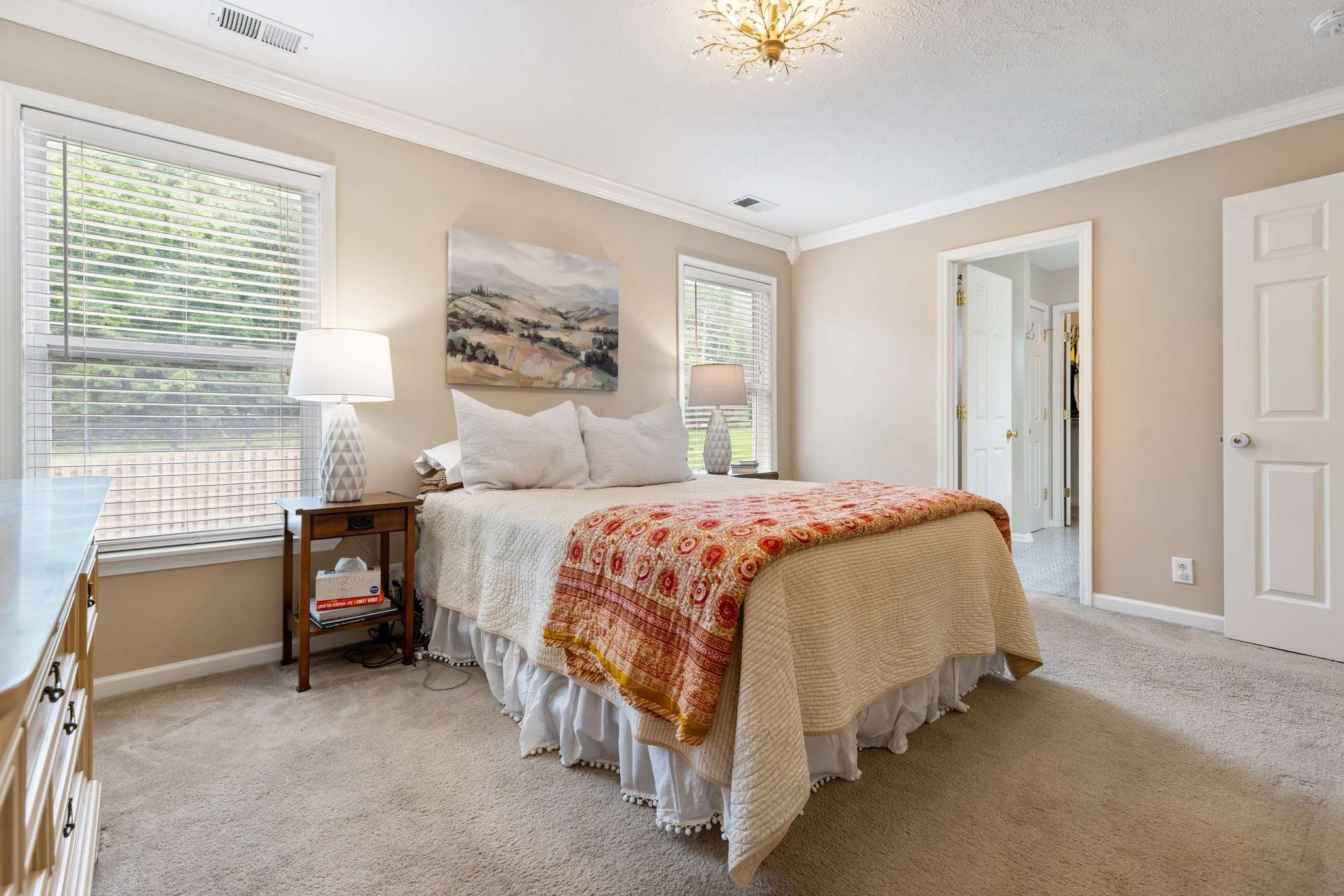 Nashville, TN 37221,7104 Commonwealth Cir