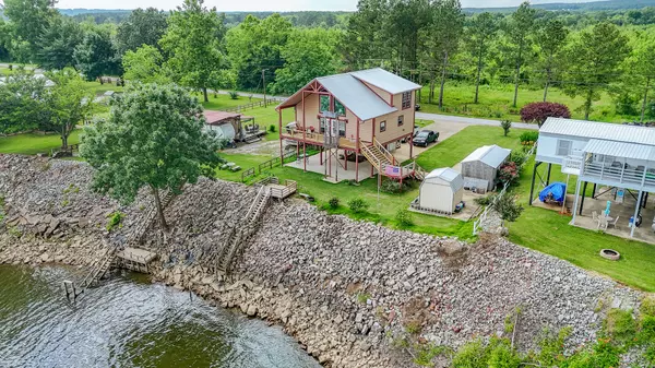 230 Silver Water Ln, Counce, TN 38326