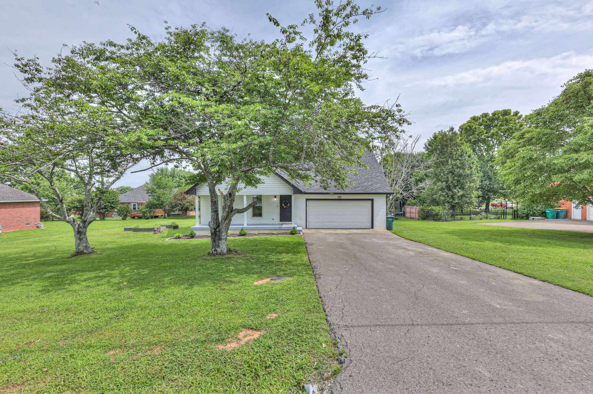 Lebanon, TN 37087,1713 Hollow Oak Dr