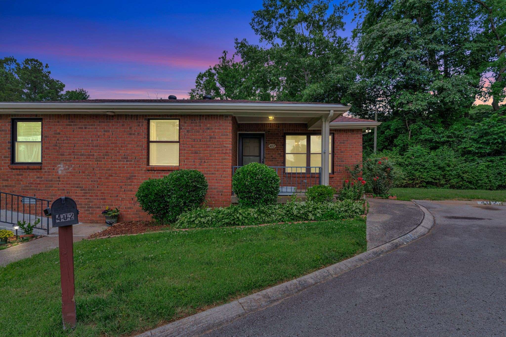 402 Deer Lake Dr #402, Nashville, TN 37221