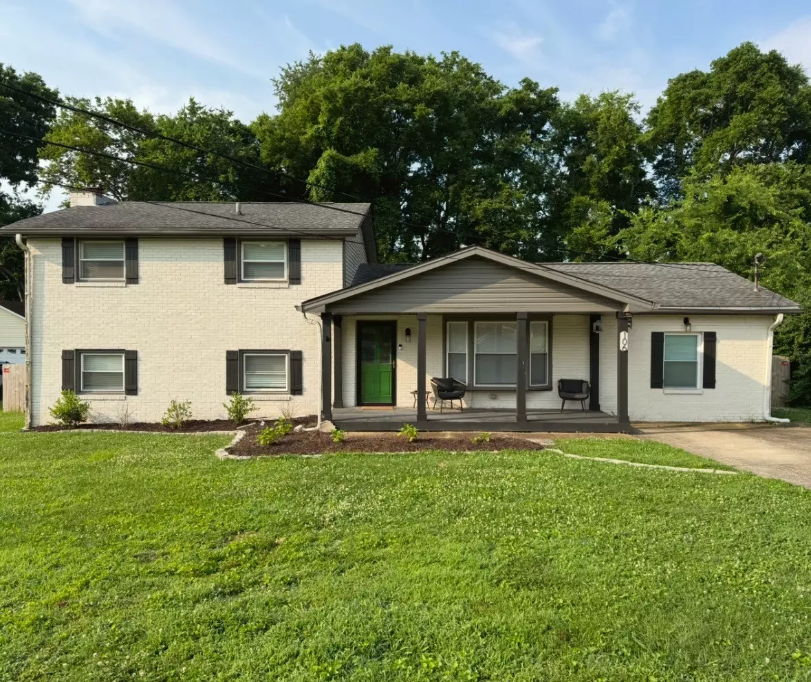 Hendersonville, TN 37075,106 Colonial Dr