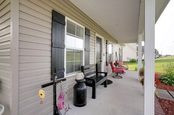 Lafayette, TN 37083,828 Kirbytown Rd
