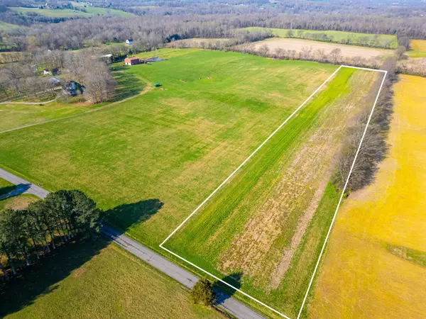 1 Armstrong Rd, Springfield, TN 37172