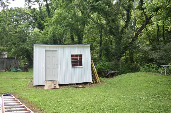 Carthage, TN 37030,34 Thompson Hollow Rd