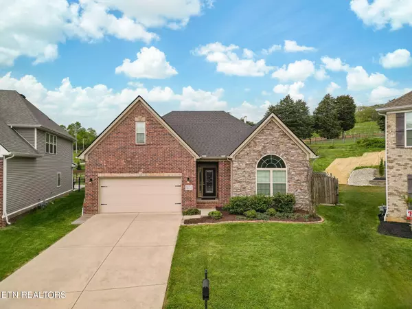 12371 Chirping Bird Lane,  Knoxville,  TN 37932