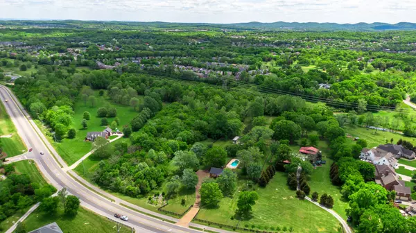 Brentwood, TN 37027,9729 Concord Rd