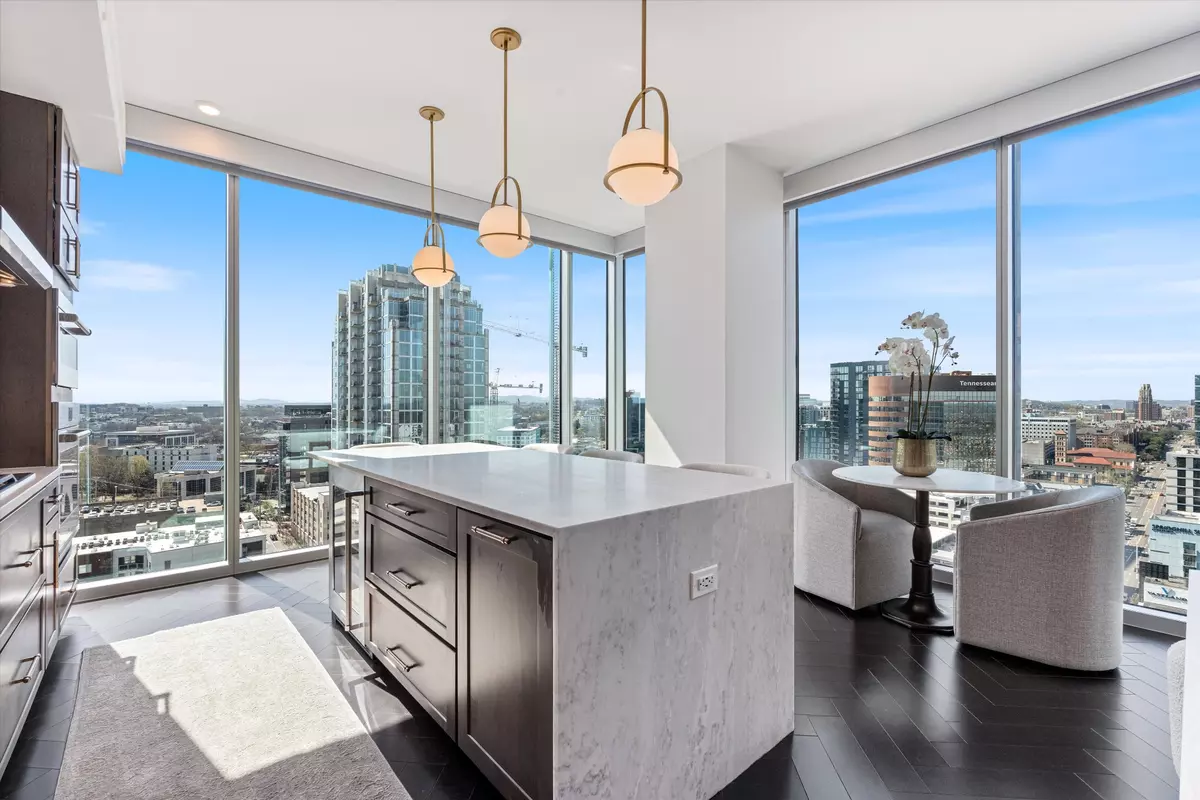 Nashville, TN 37203,1616 West End Ave #1708