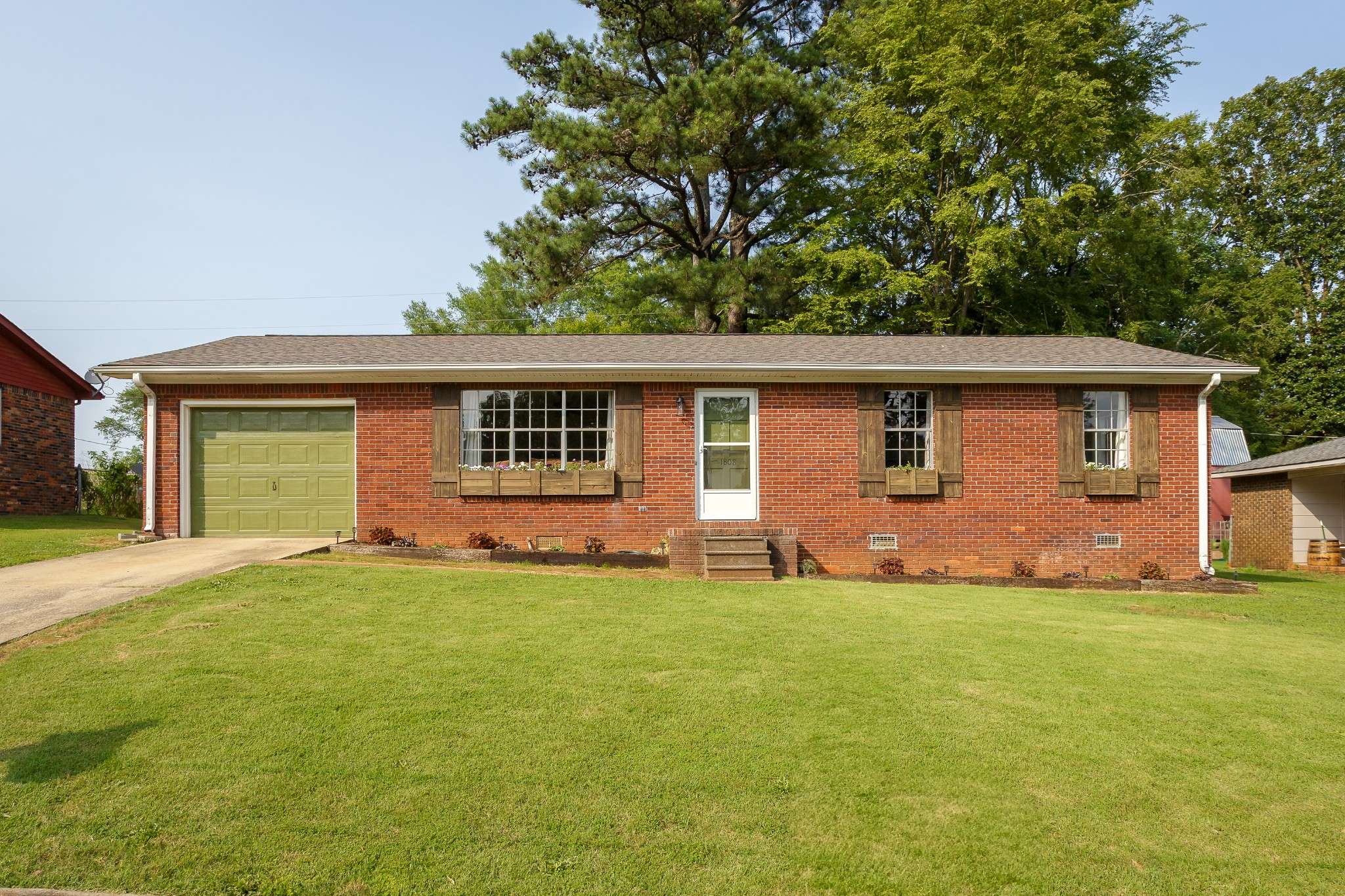 Florence, AL 35630,1808 Nassau Blvd