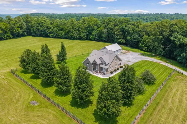 547 Martin Ridge Ln, Gainesboro, TN 38562