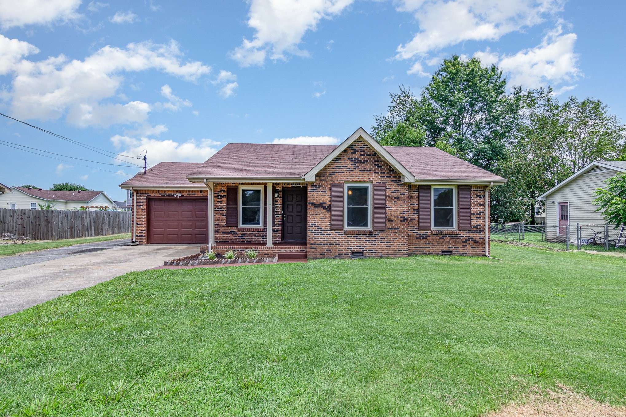 3461 Arvin Dr, Clarksville, TN 37042