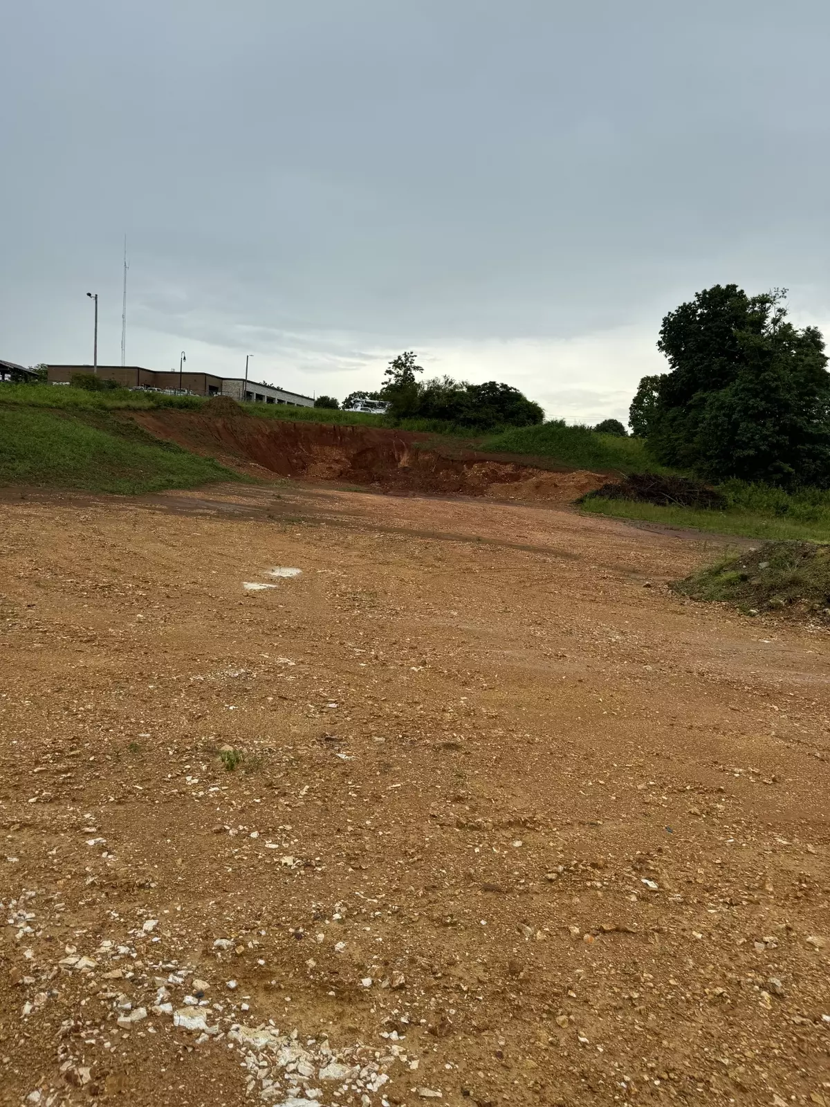 Lafayette, TN 37083,0 Highway 52 ByPass W