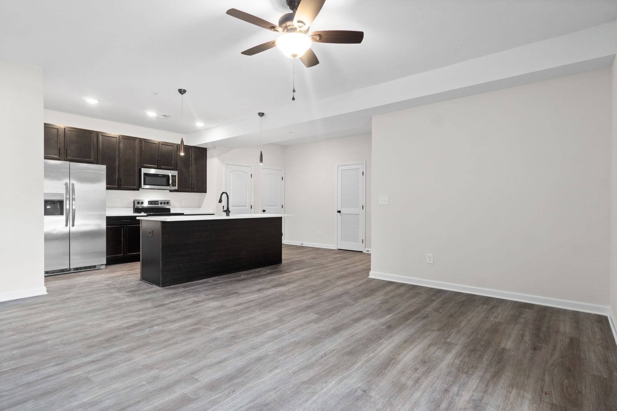 Clarksville, TN 37040,229 E Johnson Circle Unit A301