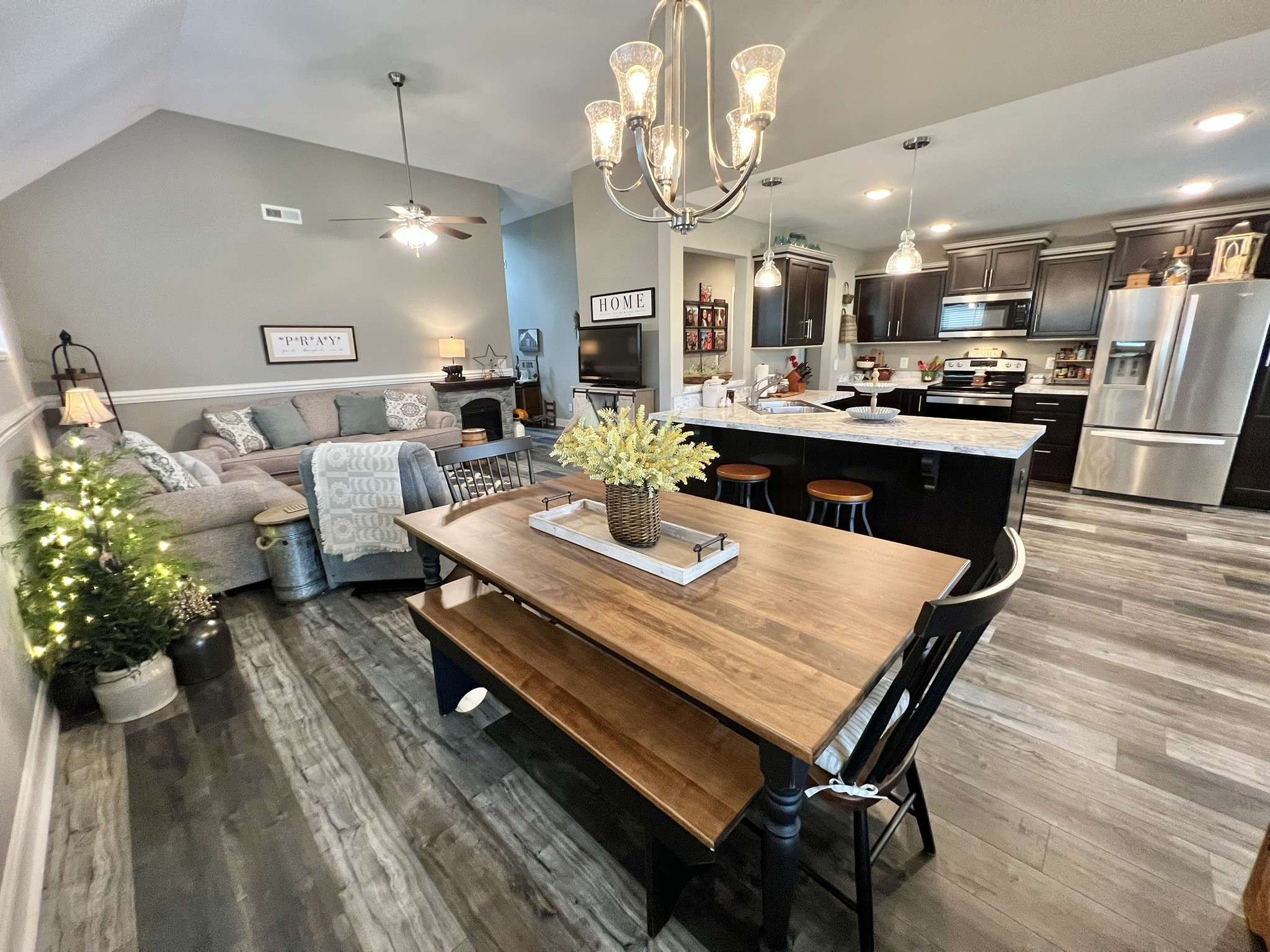 1348 Abby Lou Dr, Clarksville, TN 37040