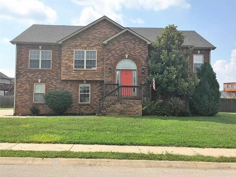1164 Chinook Cir, Clarksville, TN 37042