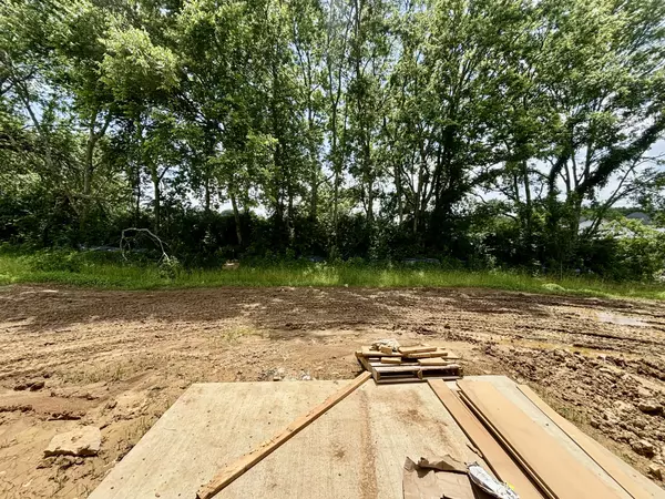 Gallatin, TN 37066,304 Brandi Ln