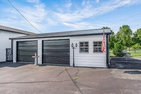 Smithville, TN 37166,919 W Broad St