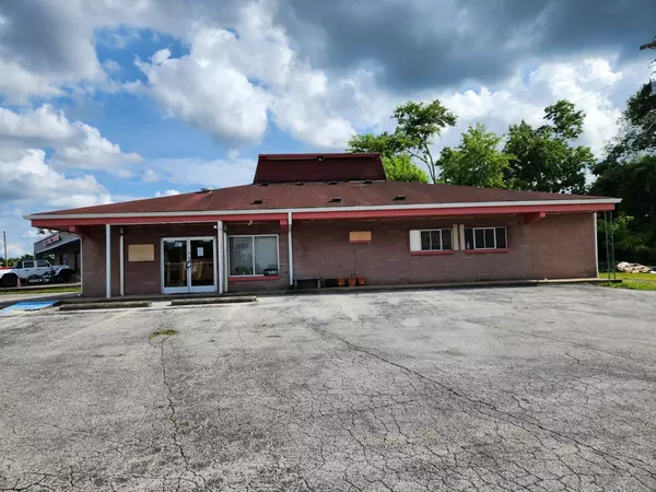 Clarksville, TN 37042,2030 Fort Campbell Blvd