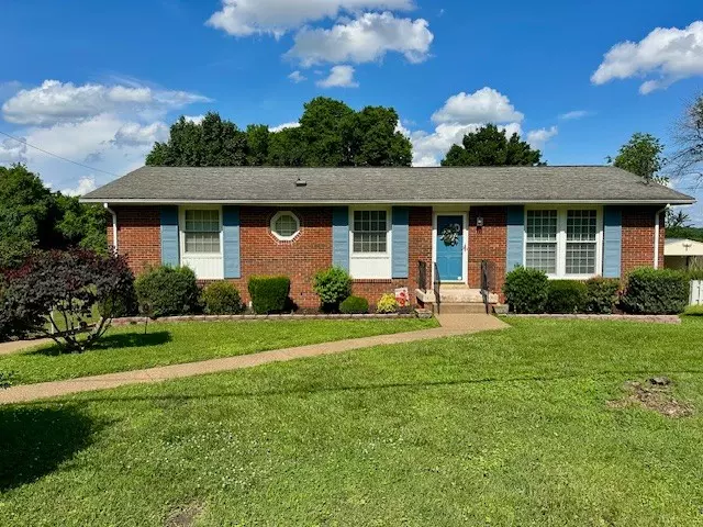 Hermitage, TN 37076,293 Bonnasprings Dr