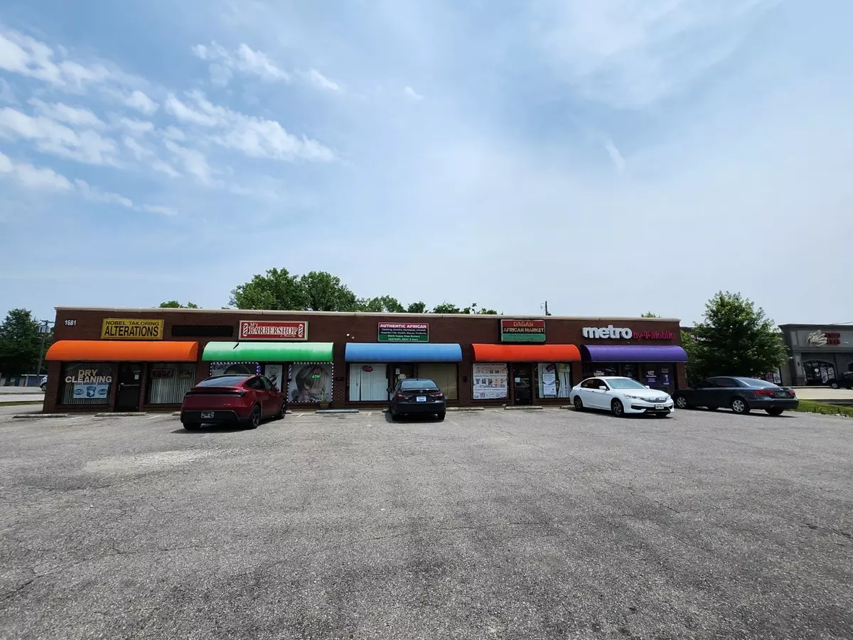 Clarksville, TN 37042,1681 Fort Campbell Blvd