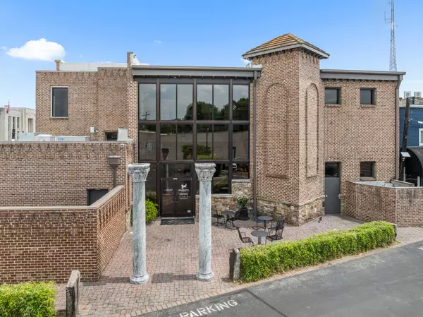 Winchester, TN 37398,104 1st Ave #NW