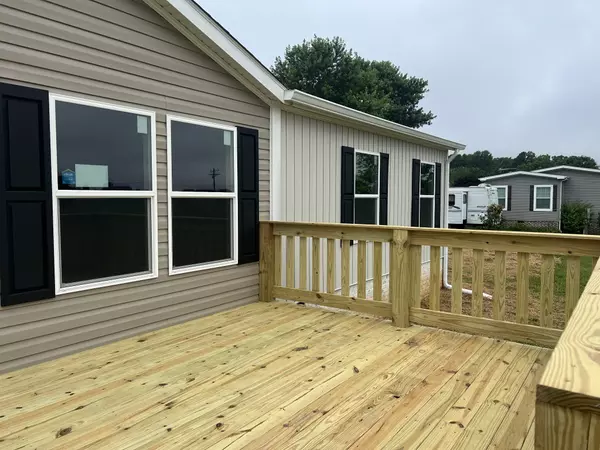 Lafayette, TN 37083,50 Horton Ln