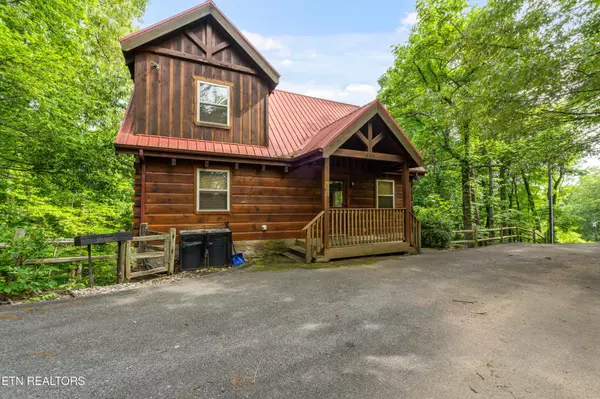 459 Ownby Circle, Gatlinburg, TN 37738