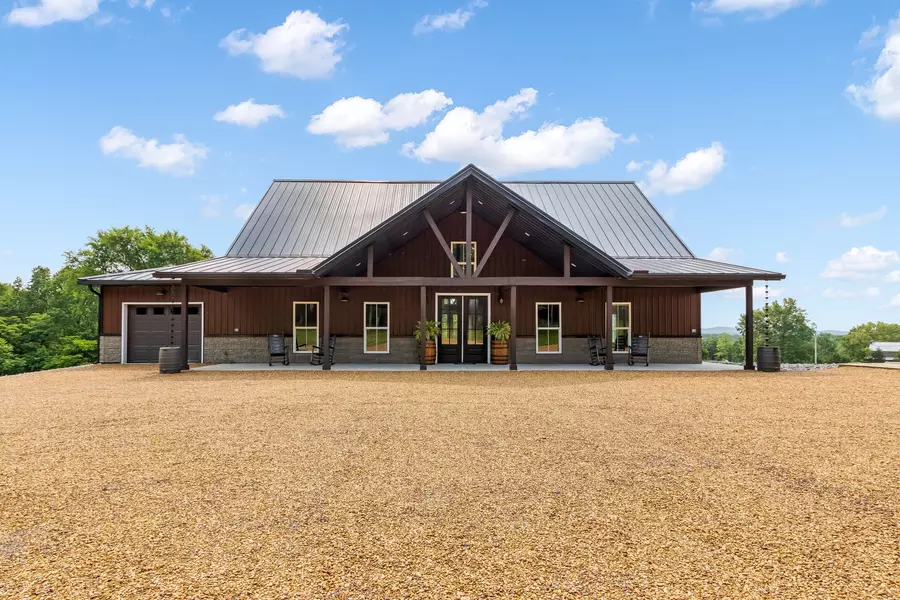 1049 Oregon Rd, Lascassas, TN 37085