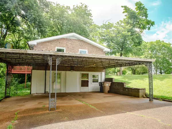 Goodlettsville, TN 37072,215 Pear Orchard Dr