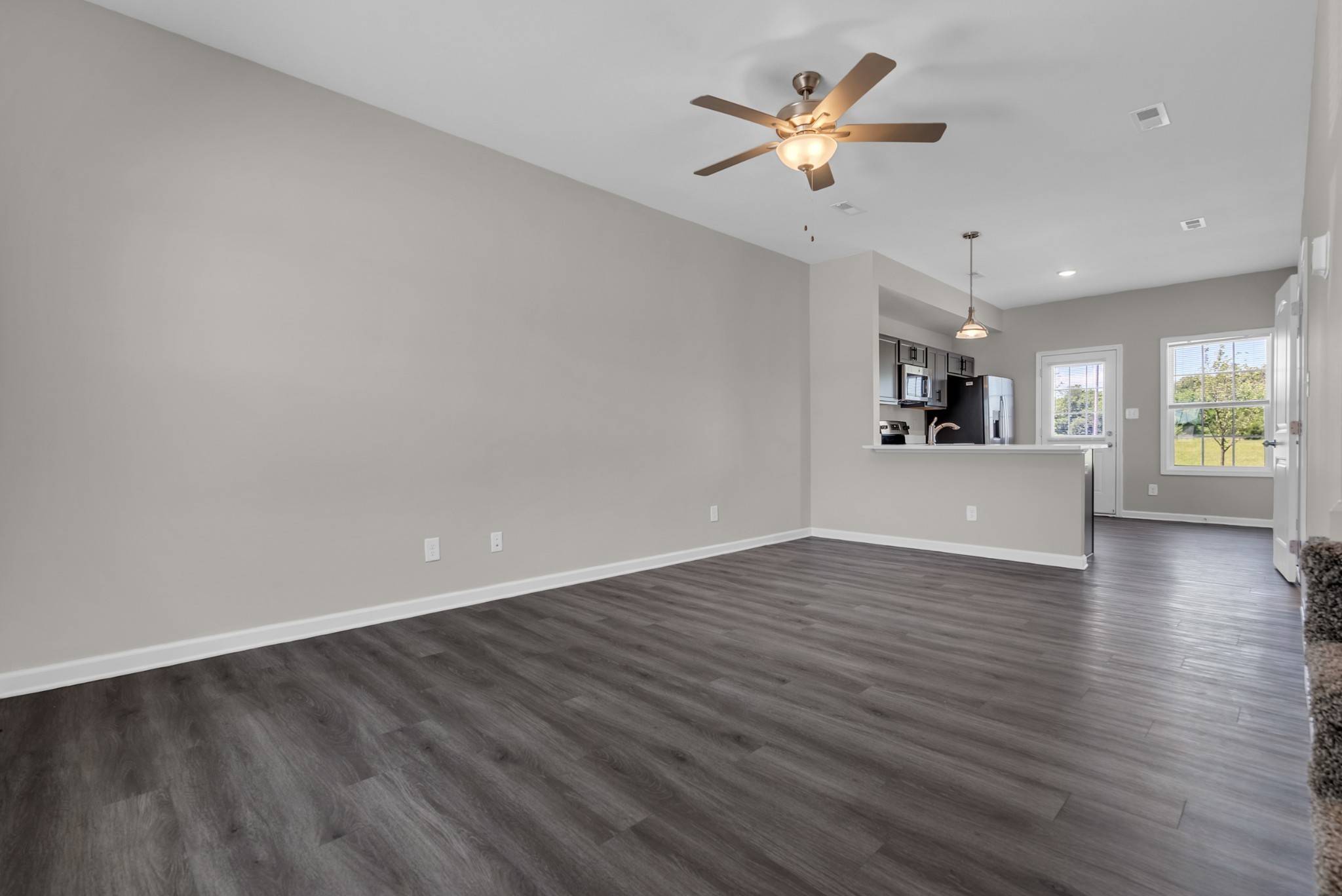 Clarksville, TN 37042,231 Drayton Dr #C