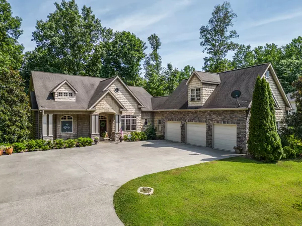 90 Grandview Lake Rd, Estill Springs, TN 37330