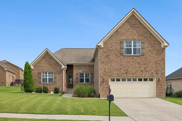 3022 Honeysuckle Dr, Spring Hill, TN 37174