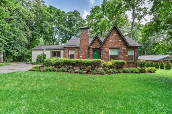4603 Log Cabin Rd,  Nashville,  TN 37216