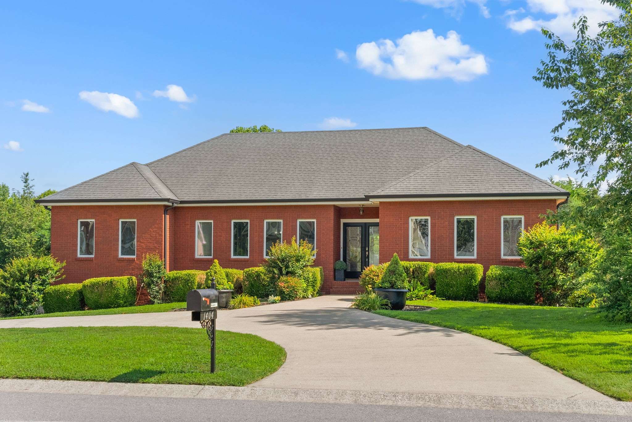 1404 Ambleside Dr, Clarksville, TN 37040