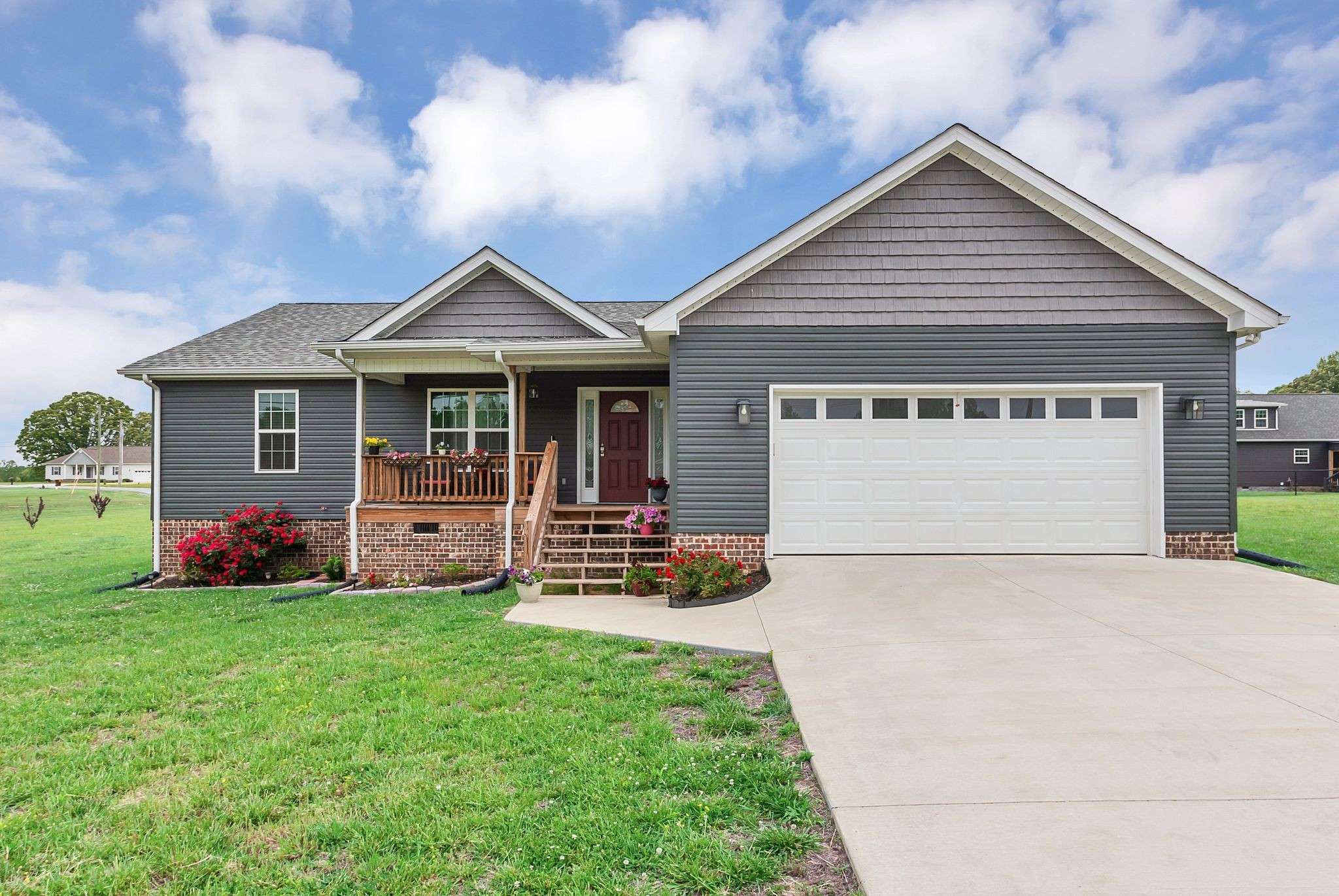 387 Sunshine Ln, Summertown, TN 38483