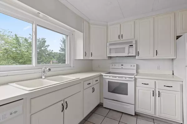 Chattanooga, TN 37415,3944 Azalean Drive