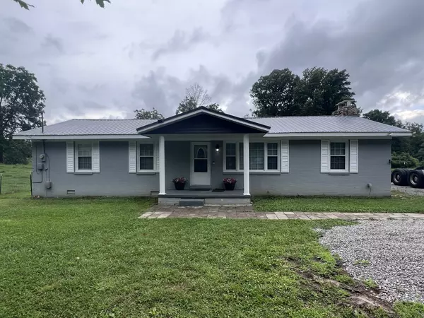 318 Old Parker Rd, Altamont, TN 37301