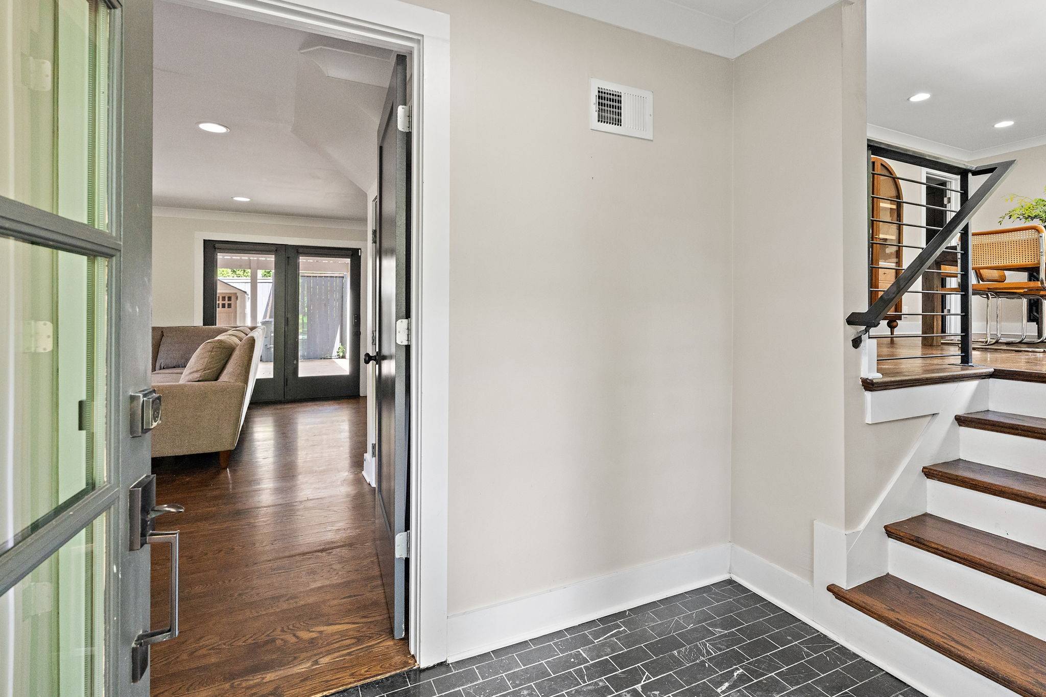 Nashville, TN 37204,4516A Granny White Pike