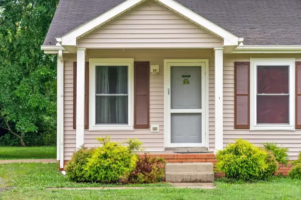 Clarksville, TN 37042,135 E St