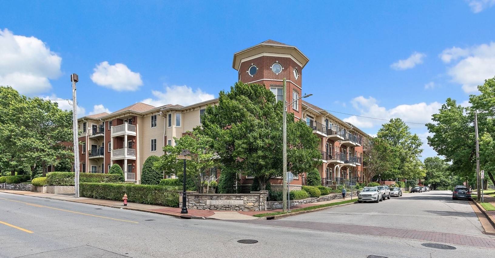 Nashville, TN 37206,800 Woodland St #301